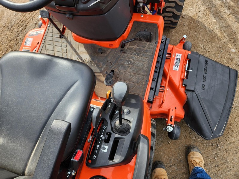 Tractors - Compact  Kubota BX2380 Tractor  Photo